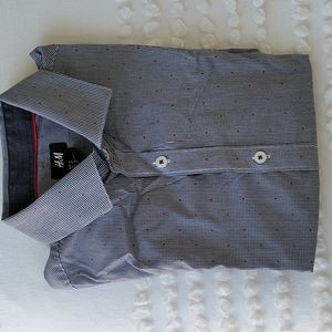 H&M button down shirt